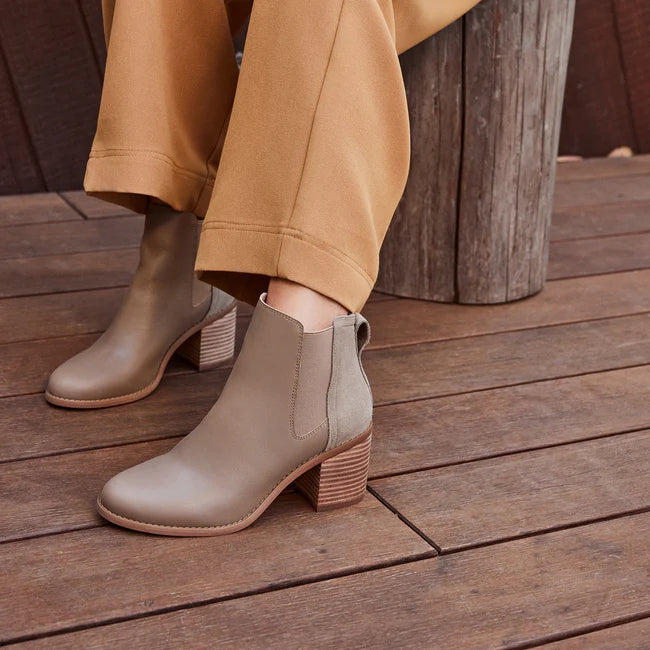 Evelyn Chelsea Heeled Boot